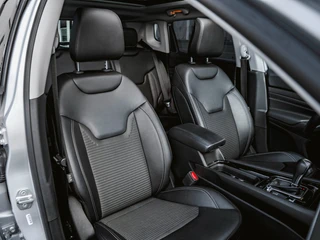 Jeep COMPASS 4xe 190 Plug-in Hybrid Electric Limited | PANO | WINTERPAKKET | HALF LEDER | ADAPTIVE / 7