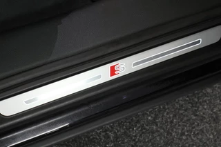 Audi Q7 55 TFSI e 381pk quattro Pro Line S Trekhaak 360Camera B&O Head-Up Keyless Virtual Cockpit Luchtvering Panoramadak 2x S-Line / 48