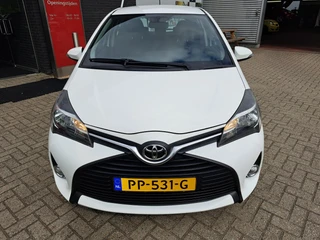 Toyota Yaris 1.0 VVT-i Aspiration AIRCO ONDERHOUDSBOEKJES TREKHAAK / 12