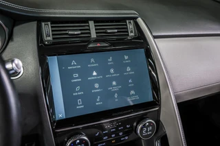 Jaguar E-PACE 1.5 P300e AWD R-Dynamic S Leder|Carplay|Camera / 43