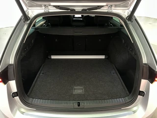 Škoda Octavia Combi 1.0 e-TSI DSG Business Edition Plus Adaptive Cruise Sfeerverlichting DAB+ / 20