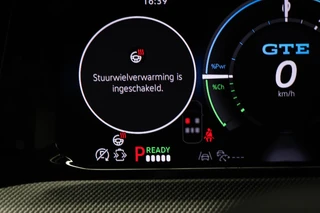 Volkswagen Golf 1.5 eHybrid GTE | LEDER | PANORAMADAK | HEAD UP | STOELVENTILATIE | STUURVERWARMING | TREKHAAK | 18" / 7