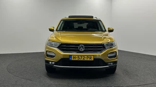 Volkswagen T-Roc 1.0 TSI Style Business PANO LM TREKHAAK DAB CRUISE. / 11