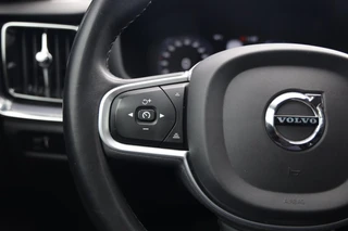 Volvo V60 2.0 B3 Momentum Advantage|Automaat|Trekhaak|Applecarplay/android auto|Camera|Cruise control / 24