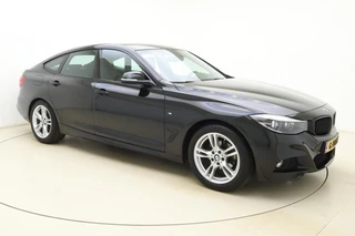 BMW 3-serie Gran Turismo 320i High Executive Edition | Lederen bekleding | M Sport pakket | Trekhaak | Stoelverwarming | Keyless | Navigatie | Weinig kilometers | Climate control / 9