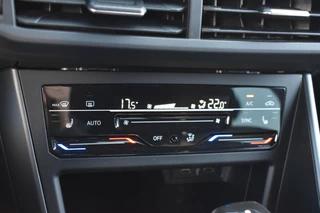 Volkswagen Taigo 1.0 TSI R-Line Business Automaat | 3X R-Line | IQ-Light | Trekhaak | BSM | Navi | Digitaal Dash | Stoelverwarming | 12 mnd BOVAG garantie | Whatsapp 06-53188999 / 16
