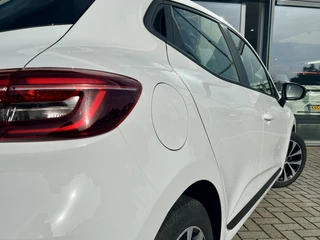 Renault Clio 1.0 TCe 90 Evolution  | Lichtmetaal | Parkeersensoren | Airco | Cruise Control | NL Auto | BTW Auto | Apple CarPlay/Android Auto / 36