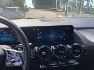Mercedes GLA 200 163pk 7G-DCT Business Solution / 24