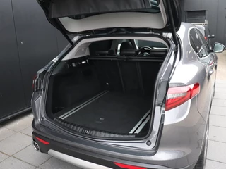 Alfa Romeo Stelvio 2.0 T AWD Super | MEMORY | PANO-DAK | CAMERA | HALF LEDER | CRUISE | NAVI | / 15