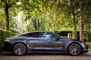 Porsche Taycan 4S Performance 93 kWh Vierwielbesturing Innodrive Matrix Bose / 15