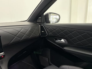 DS DS 7 1.6 PHEV 300 4x4 Pallas / 39