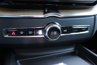 Volvo XC60 2.0 T8 Ultra Bright  | Facelift | Luchtvering | Massage | H/K | Head-Up / 53