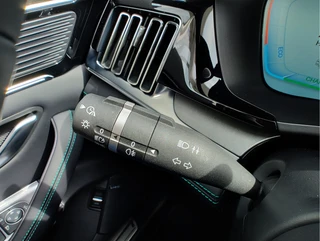 BYD SEAL U 1.5 T DM-i AWD DESIGN  Sunroof | 4x4 | Leder | HUD | 360 Camera / 31