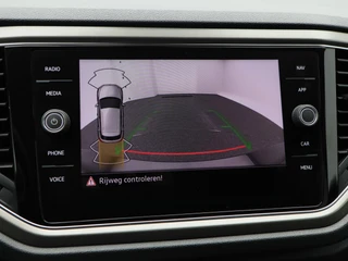 Volkswagen T-Roc 1.5 TSi 150 Pk Automaat Style Business | Adaptive Cruise Control | Elektrische Achterklep | Navigatie | Trekhaak | Stoelverwarming | 17 Inch / 28