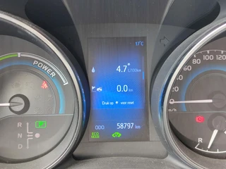 Toyota Auris 1.8 Hybrid DYNAMIC ULTIMATE / 15