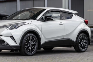 Toyota C-HR 1.2 Urban  | Trekhaak | Camera | NL Auto / 16