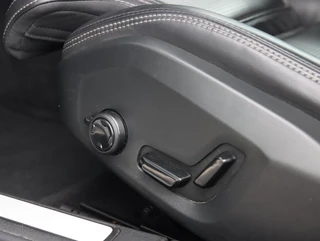 Volvo V60 2.0 T6 Recharge AWD 340PK Inscription | Memory | H&K Audio | Trekhaak / 16