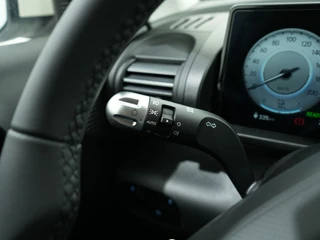 Hyundai Inster Pulse 49 kWh  | Climate Control | Cruise Adaptief | Keyless | Lichtmetalen velgen / 32