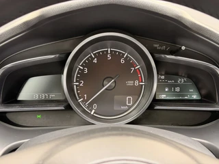 Mazda 3 Sedan 2.0 SkyActiv-G Leder HUD 18' Camera Keyless Navi Cruise Clima / 21