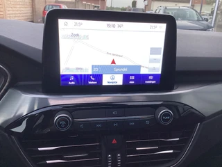 Ford KUGA 2.5 PHEV Titanium panorama dak Automaat Elektrische trekhaak Parelmoer wit B&O systeem / 24