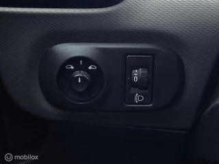 CITROEN C4 CACTUS 1.2 PURETECH FEEL/LED/TREKHAAK/CLIMATE/PDC/16''LMV / 43