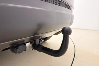 Jeep Compass 4xe 240 Plug-in Hybrid Electric S Automaat | Lederen bekleding | Trekhaak | Camera | Keyless | Lichtmetalen velgen black | Climate control / 4
