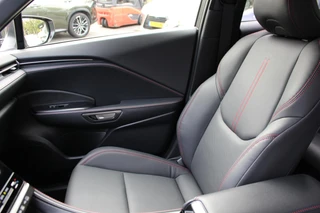 Lexus LBX 1.5 Emotion 2WD / 25