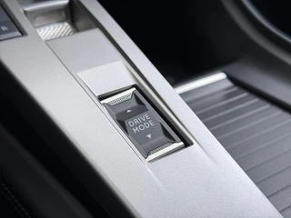 Peugeot 308 SW 1.6 Plug-in Hybrid 180 Allure / 43