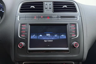 Volkswagen Polo 1.0 Comfortline Edition / 21