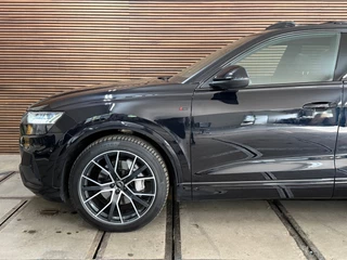 Audi Q8 55 TFSI quattro Pro Line Plus S Line |Black Pack | Luchtvering | PANO| Matrix-Led | 22INCH |BANG&OLUFSEN |TREKHAAK / 51