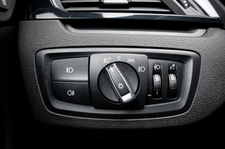 BMW X1 xDrive25e High Executive|1e EIGENAAR|STOELVERW.|AFN. TREKHAAK|HEAD-UP|ELEK. KLEP|CAMERA|LEDER / 49