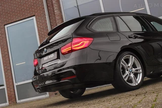 BMW 3-serie Touring 320i F31 M Sport Edition | M-pakket | 2e eigenaar | 18 inch | LED | Automaat | PDC | Cruise-control | Climate-control | 4 cilinder | 184 pk | Origineel / 41