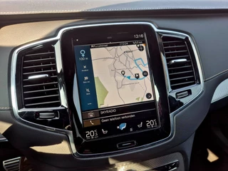 Volvo XC90 2.0 T8 Recharge AWD R-Design . 22 inch . Camera / 19