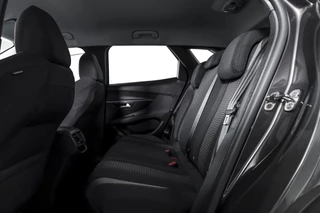 Peugeot 3008 1.2 PureTech 130 PK Active Pack Business Orig. NL  | Dig. Cockpit | Cruise | PDC | NAV + App. Conncect | ECC | Afn. Trekhaak | LM 19" | / 46