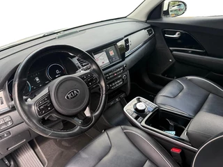 Kia e-Niro ExecutiveLine 64 kWh | Cruise Control | Climate Control | Camera | Navigatie | Stoelverwarming | Stoelventilatie | Stuurverwarming | / 14
