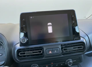 Citroën Berlingo 1.2 PureTech Feel  | dealer onderh. | navigatie | cruise control | airco | parkeersensoren | all season banden / 24