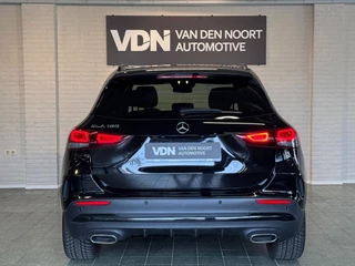 Mercedes-Benz GLA 180 AMG LINE Mild Hybrid Memory Sfeerverl Camera 20'' / 10