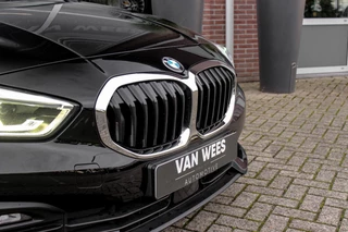 BMW 1-serie 116d F40 Executive Edition | 1e eigenaar | NL Auto | HiFi audio | DAB | LED | Apple Carplay | Rijstrooksensor | Cruise control | Climate control | Sportstuur | Active Guard Plus / 46
