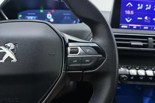 Peugeot 3008 1.2 PureTech GT Line | Panoramadak | Achteruitrijcamera | Elektrische achterklep | Parkeersensoren | Focal-audio systeem | Memory seats | Elektrisch verstelbare stoelen | Stuurbediening | Cruise control / 25