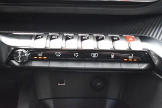 Peugeot 5008 PureTech 130 EAT8 Automaat GT 7-persoons | Navigatie via Carplay & Android Auto | Achteruitrijcamera | Parkeersensoren v+a | Stoelverwarming | Climate Control | Keyless Start | DAB | Isofix Bevestigingspunten | Lichtmetalen Velgen | Zeer Compleet!!! / 34