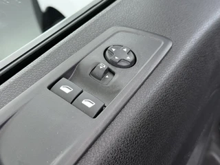 Peugeot e-Expert Long 75 kWh L3 9pl | SOH 95% | CAMERA | NAVIGATIE | BTW VERREKENBAAR | LED | CLIMA | FABRIEKSGARANTIE TOT 11-2027 | ALL-IN PRIJS / 16
