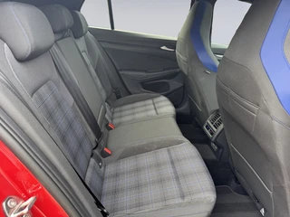 Volkswagen Golf 1.5 eHybrid GTE / 5JR Garantie / Pano / Trekhaak / 360 / HUD / DCC / Matrix / 16