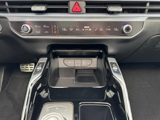 Kia Sorento 1.6 T-GDi Plug-in Hybrid 4WD ExecutiveLine 7p | Bel voor info | 253 pk | Head-up display | Nu €3000 Inruilpremie! / 25