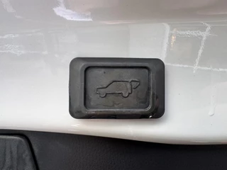 Toyota RAV4 2.5 HYBRID AWD BI-TONE PANO-DAK STOELVERW BLIND-SPOT 360° CAMERA PARK-SENSOREN APPLE/ANDROID EL-ACHTERKLEP / 16