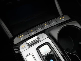 Hyundai Tucson 1.6 T-GDI PHEV Comfort Smart Panoramadak | Trekhaak | Navigatie | Camera / 32