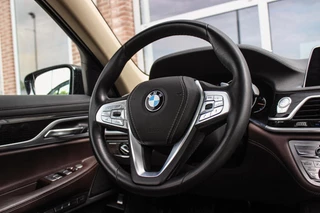BMW 7-serie 740i High Executive | 2e eigenaar | Driving Assistant Plus | Innovation pakket | Massage | Dodehoekdetectie | Adaptieve cruise | 360 camera | Stoelventilatie | Gesture control / 23