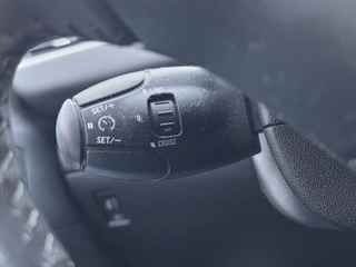 Peugeot 208 1.2 e-VTi Style NAVI TEL PDC CRUISE CONTROL / 32