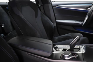 BMW 5-serie 530e xDrive M-Sport | CAMERA | TREKHAAK | DAB | APPLE / 13