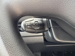 Toyota PROACE Electric Verso LONG EXTRA RANGE DYNAMIC 75KWH 8-PERSOONS ROLSTOELAUTO VERLAAGD-INBOUW-OPRIJPLAAT 2x SCHUIFDEUR / 25