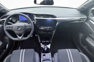 Opel Corsa Electric Long Range GS 51 kWh  NIEUW | tot 429km WLTP | 100kW snelladen | Stoel- & stuurverwarming | Camera | Apple Carplay/Android Auto / 19